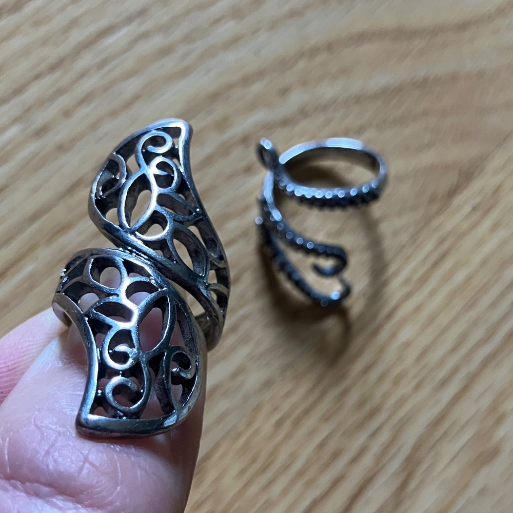 Intricate Silver Tentacle Ring - Picture 3 of 4